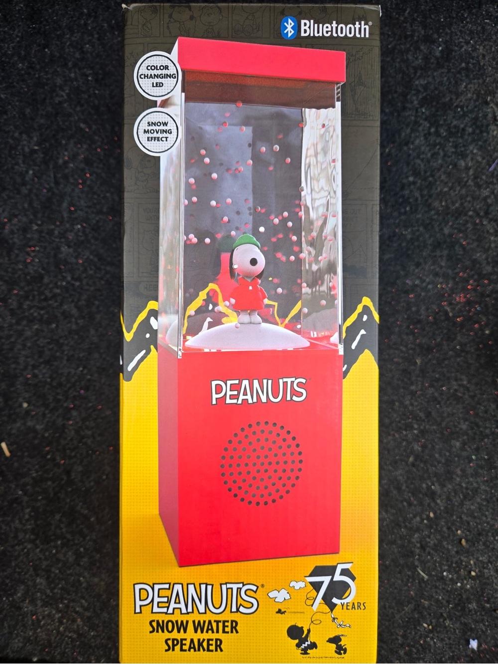 Peanuts Bluetooth Snow Water Speaker in Red with Pink Snow